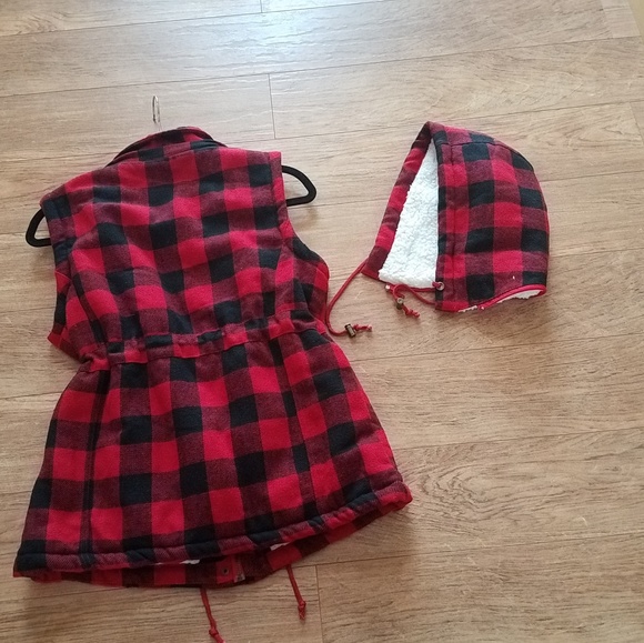 CLOTHING - Picture 6 of 6